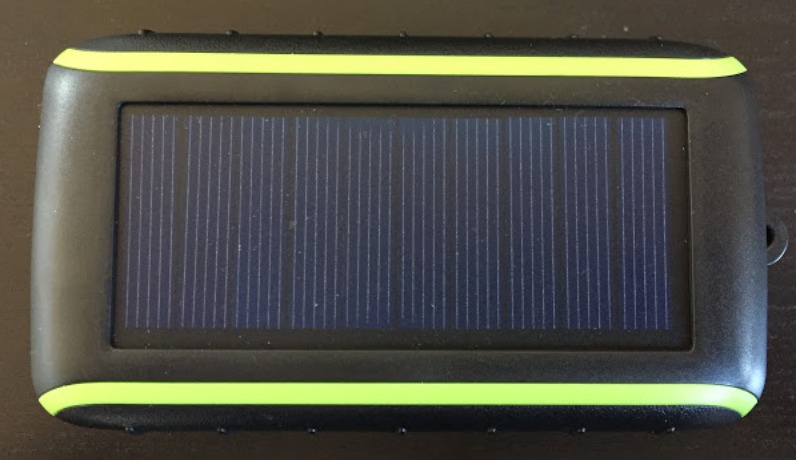 ソーラー発電できるモバイルバッテリーのチャージックミニ